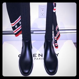 Givenchy women’s boots size EUR 39 *Authentic*